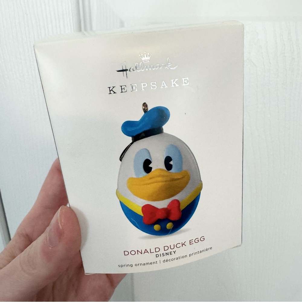 Hallmark Disney 2018 Donald Duck Egg Ornament - Sharon Visker